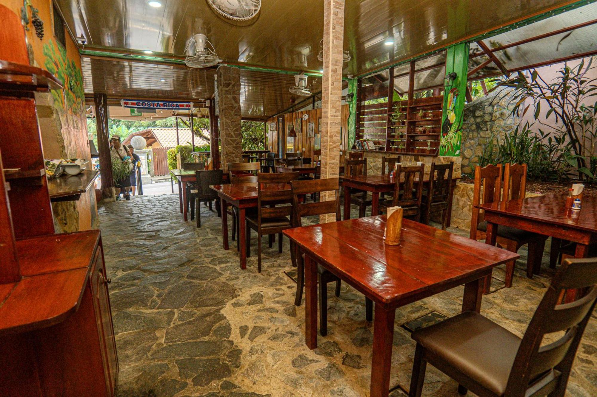 Costa Linda Art Hostel Manuel Antonio Kültér fotó