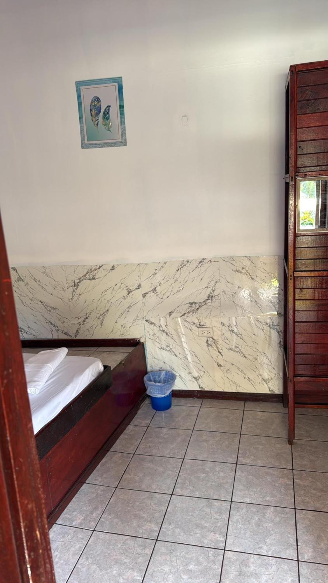 Costa Linda Art Hostel Manuel Antonio Kültér fotó